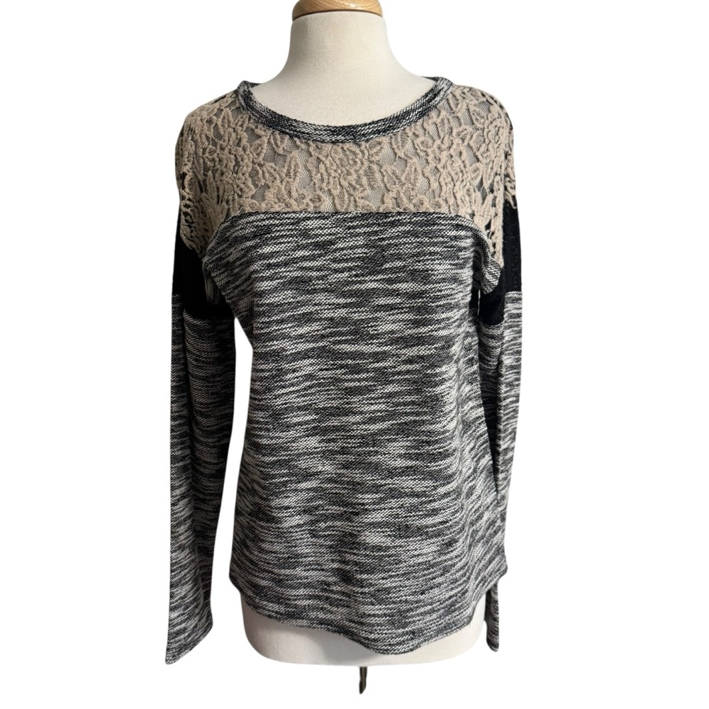 Miss Me Black and Cream Mixed Lace Sweater Blouse with Bow Back size Medium